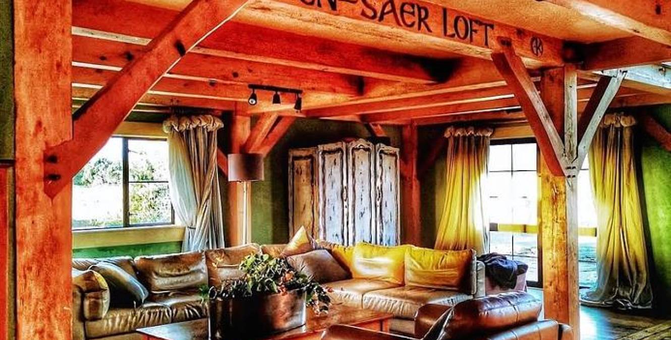 wooden Barn architecture stay waikato New Zealand